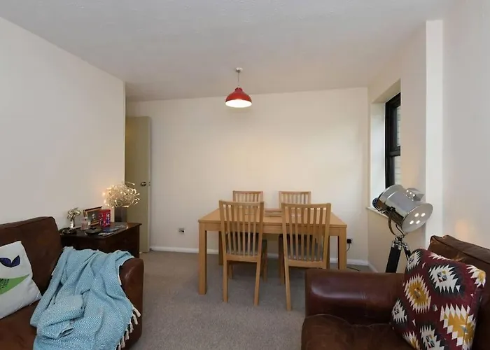 Spacious Walthamstow Apartment
