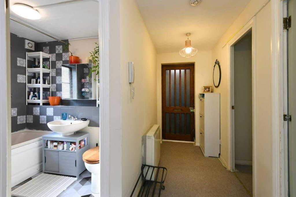 Appartamento Spacious Walthamstow